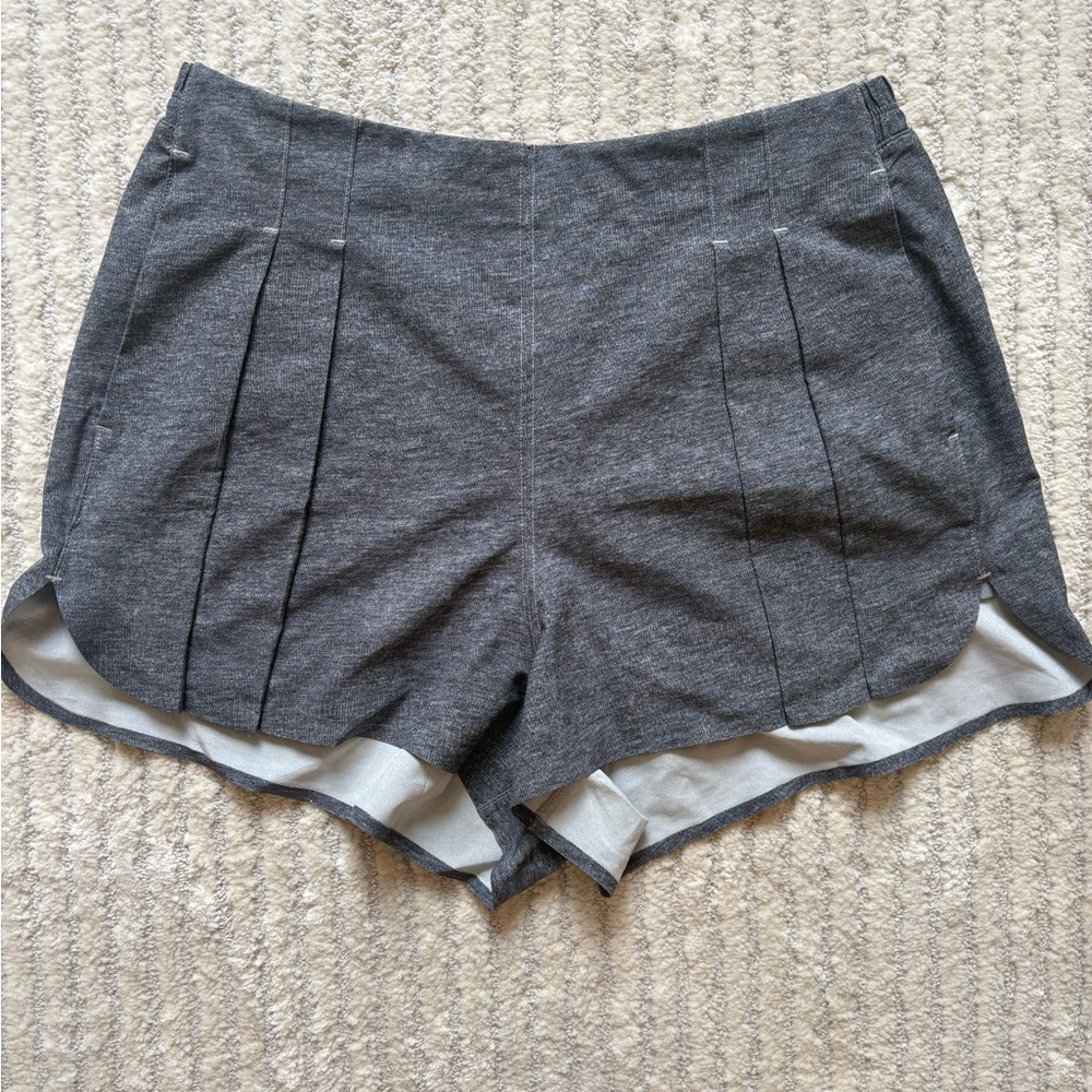 Lululemon Athletica Go Endeavour Shorts, Grey Mix, Size 4 XS